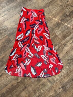 Express Red Leaf-Print Maxi Skirt with Pink & Navy Accents